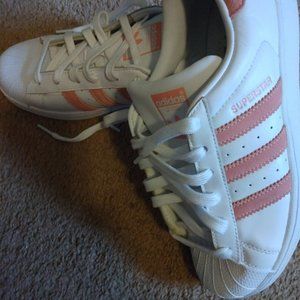 Pink Shell toe Superstar Adidas